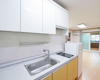 Hwacheon da Som Pension - Hwacheon - Cocina