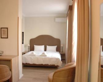 Hotel Hermes Tirana - Tirana - Bedroom