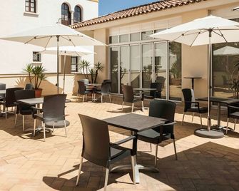 ibis Sevilla - סביליה (ספרד) - פטיו