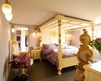 B&B Saint-Georges -Located in the city centre of Bruges- - Μπριζ - Κρεβατοκάμαρα