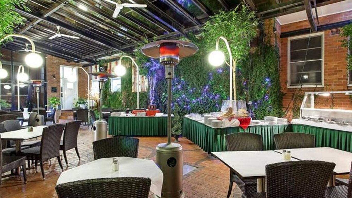 Mercure Maitland Monte Pio