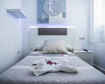 Hostal Goyesco Plaza - Plasencia - Bedroom