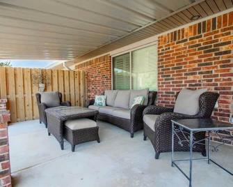 Retreat at Premier Parks - Longview