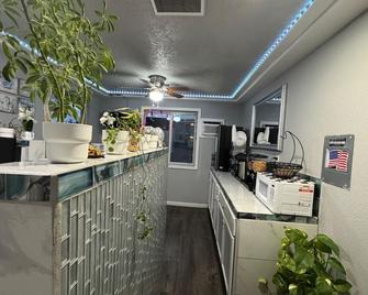 Capital O Budget Inn Ontario I-84 - Ontario - Recepción