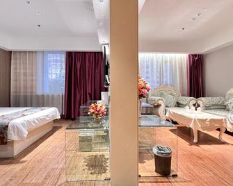 Yangguang 100 Express Hotel - Jilin