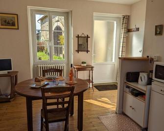 Gite Poursac, 1 bedroom, 2 persons - Verteuil-sur-Charente - Comedor