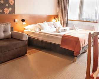Apartman Hotel - Buk - Camera da letto