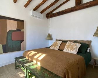 17th century farmhouse for rent - Conqueyrac - Habitación