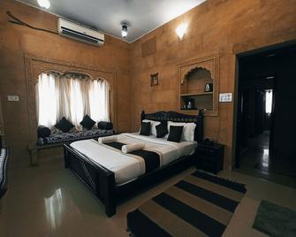 Hotel Royal Haveli - Jaisalmer - Bedroom