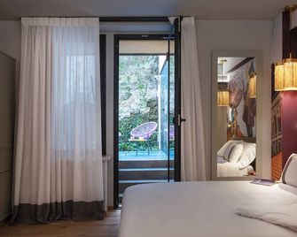 Pietrasanta Ai Teatri - פייטרסנטה - חדר שינה