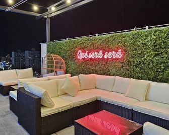 Hound Hotel Mokpo Peace Square Branch - Mokpo