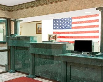 Hallmarc Inn & Suites of West Memphis - West Memphis - Front desk