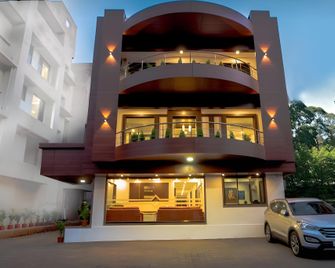 The Pride - Malvan - Edificio