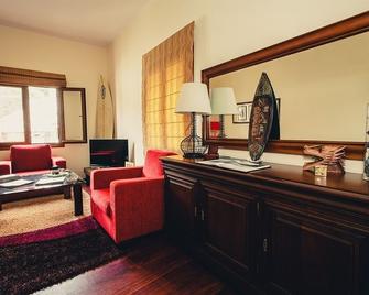 Hotel Vila Bela - Porto da Cruz - Вітальня