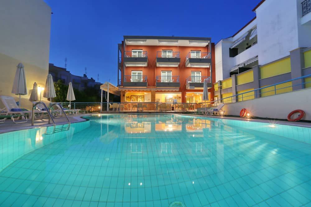 Summer Dream Hotel - Polychrono - Piscina