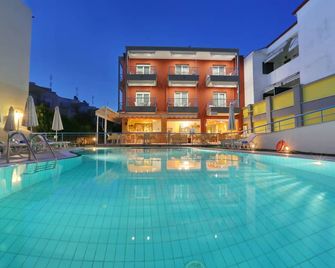 Summer Dream Hotel - Polychrono - Piscine