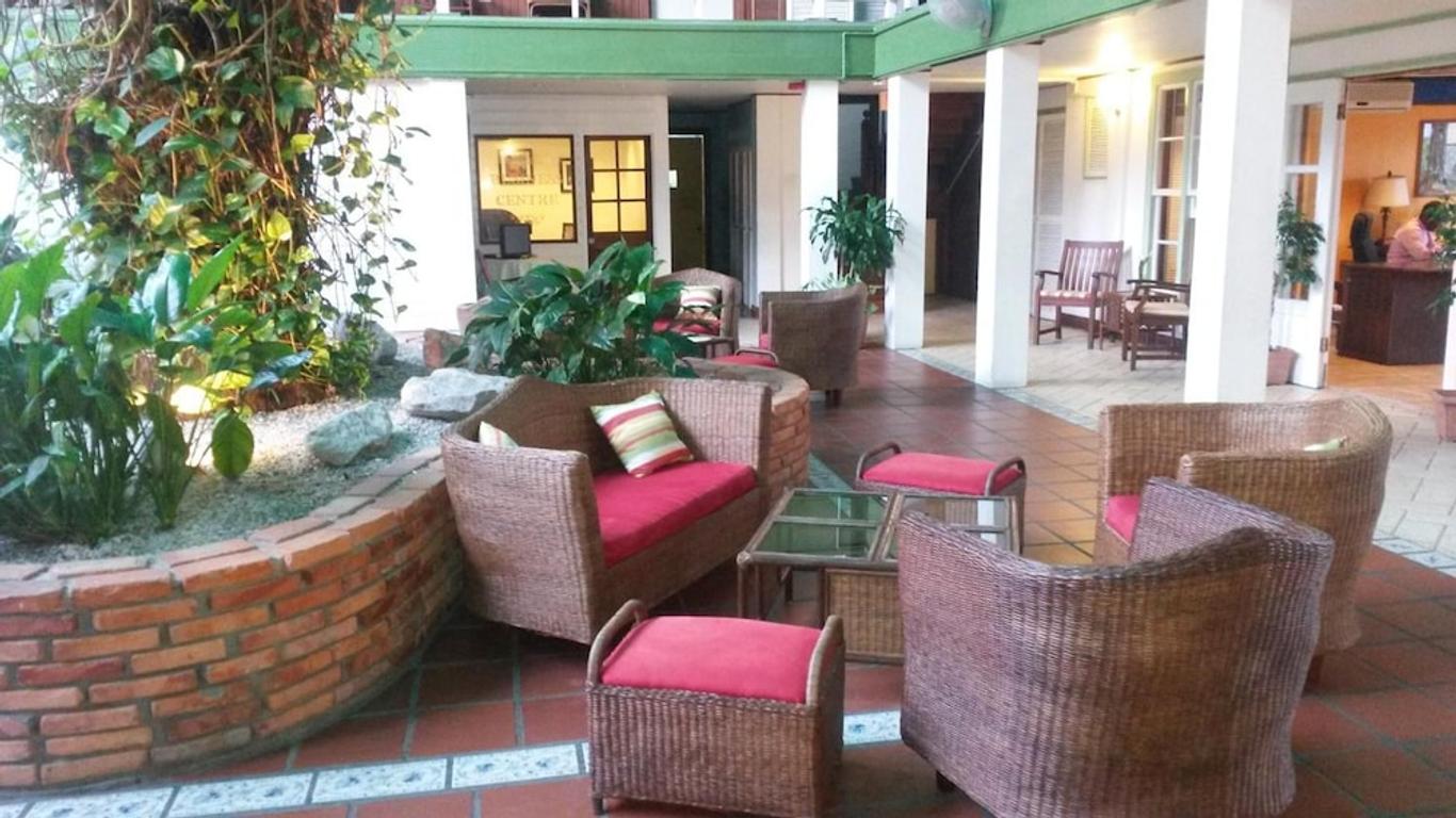 Cara Lodge Hotel