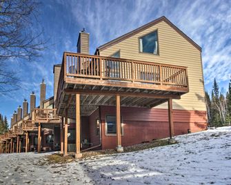 Lutsen Mountain Townhome - 2 Mi to Lake Superior! - Lutsen