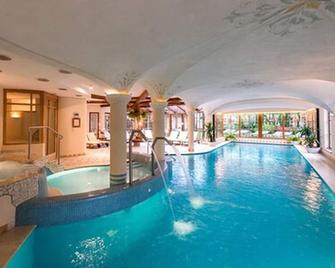 Hotel Spitaler - Frangarto - Pool
