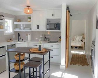 The Shire 255 D - Solitude - Downtown - Southern Pines - Kitchen