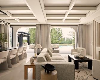 Payaa International Pool Villa at My Ozone Khao Yai - Ban Khao Yai Thiang Tai - Living room