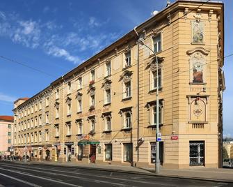 Hotel Golden City Garni - Praha - Rakennus