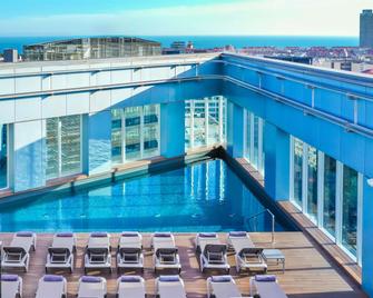 Novotel Barcelona City - Barcelona - Pool