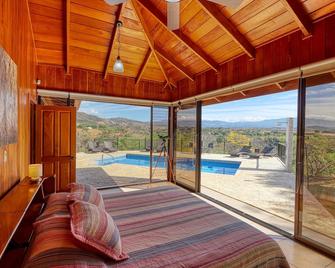 Atenas Villa Serenidad Private Home With Own Pool. Amazing 180° View River Walk - Atenas - Habitación