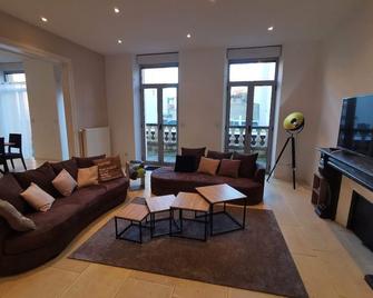 Grand appartement de haut standing en centre-ville - Montluçon - Wohnzimmer