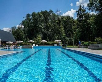 Hotel Belaria Resort - wellness, bazén - Hradec nad Moravici - Pool