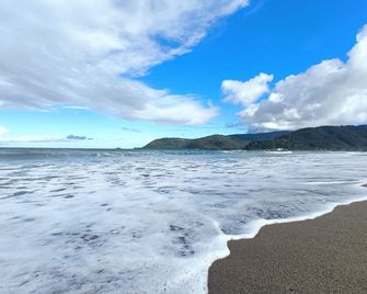 Pacific Waves Inn - Baler - Playa