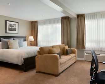 Travelodge by Wyndham Simcoe - Simcoe - Habitación