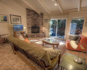 Sugar Pine Home - Incline Village - Living room