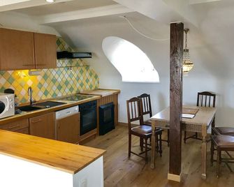 هوتل لو مانيور - اوبرنيه - مطبخ