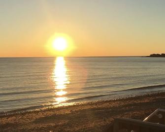 Seastar Beach House \nclose Walk To Ocean - Old Saybrook - Beach