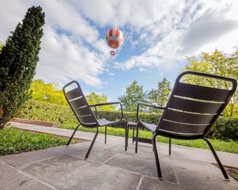 Disney Hotel New York - The Art of Marvel - Chessy - Innenhof