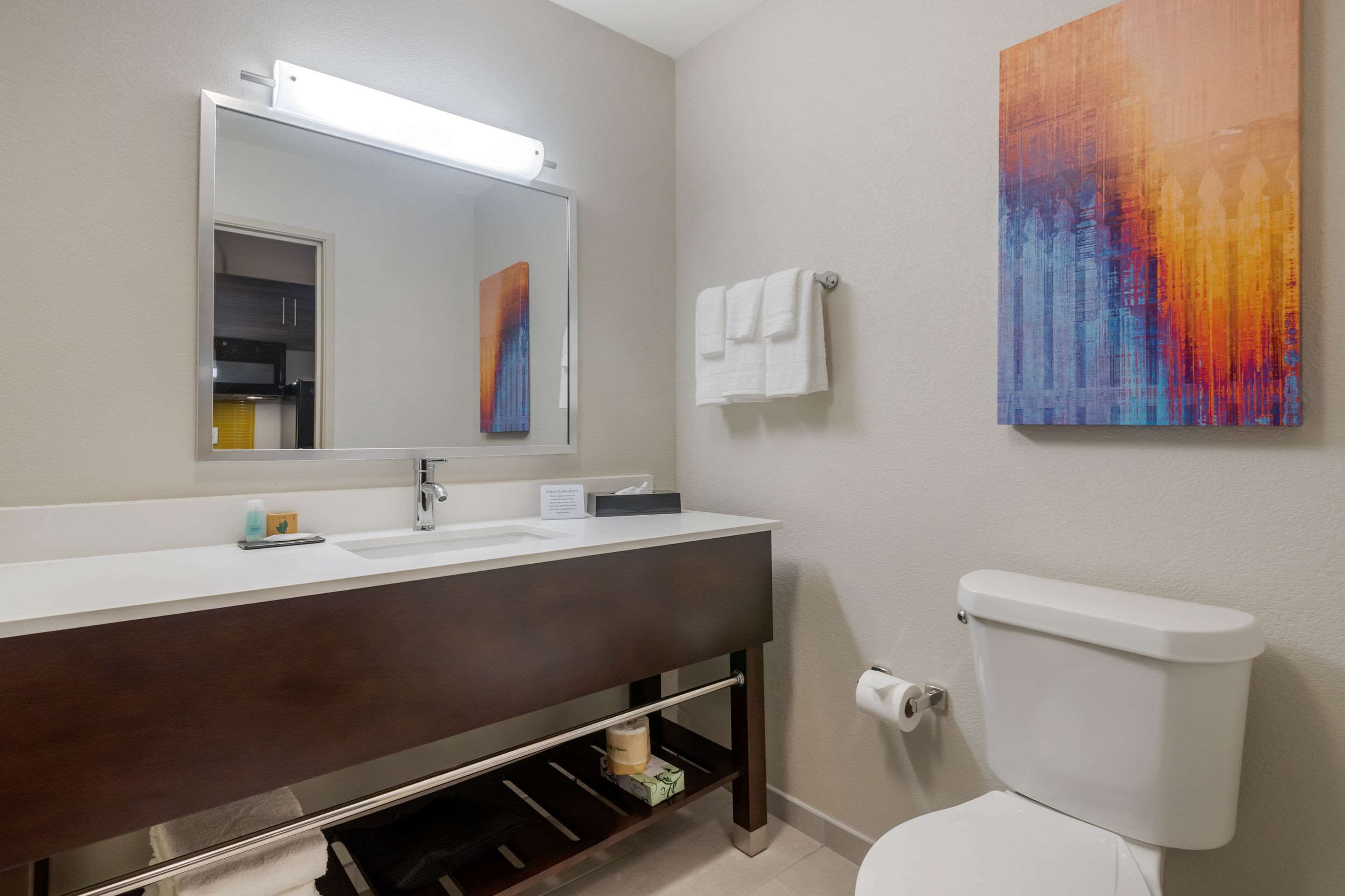 Bathroom view of MainStay Suites Bricktown - near Medical Center