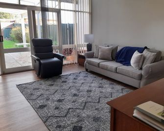 Hadenham House Victoria - Maryborough - Sala de estar