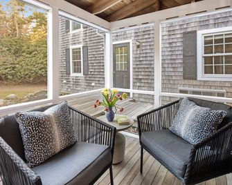 Lambert's Cove Inn & Resort - West Tisbury