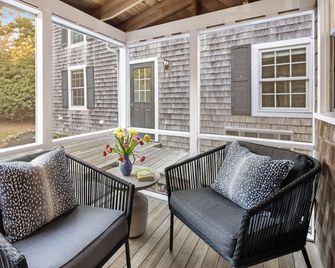 Lambert's Cove Inn & Resort - West Tisbury