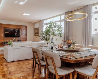 3 Quartos, Perto do metrô, vaga |Brazilian Corner - Belo Horizonte - Ruokailuhuone