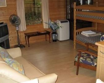 Hillside Self Catering - Salisbury - Lounge