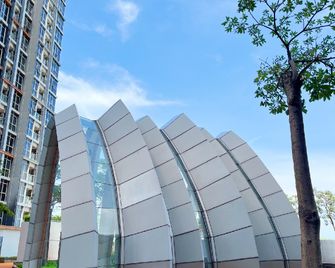 Onehome Gold Coast Pik Sea View Apartments - Jakarta - Bygning