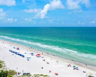 Chateaux 405 Apartment - Indian Shores - Playa