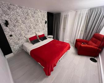 SPA de charme 6 pers avec Jacuzzi & Sauna privatifs au coeur de ville - Esprit Coco - Mulhouse