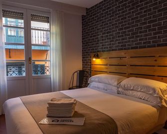 Casual Bilbao Mardones - Bilbao - Yatak Odası