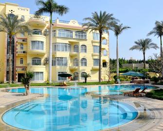 Soluxe Cairo Hotel - Giza - Basen
