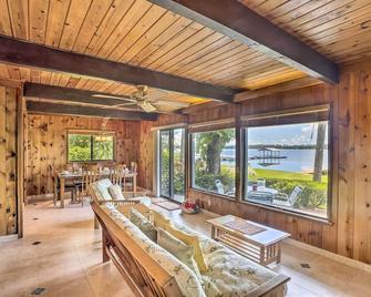 Lakefront Home w/ Game Room, Kayaks, & Fire Pit - Lake Placid - Jídelna