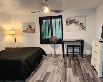 #5 New! Cozy Getaway Hot Spot Hilo Keaau Big Island of Hawaii Self CheckIn Studio Apt - Keaau - Bedroom