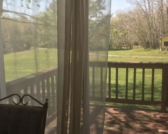 Hb1 At Spring Haven Farm - Boston - Balcón